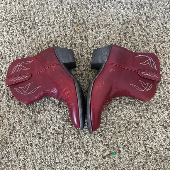 Red Western Ankle Boots - Picture 6 of 8